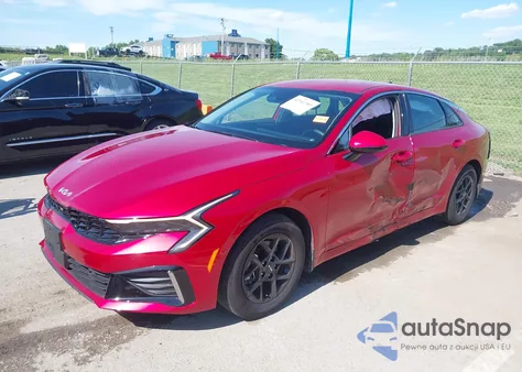 2025 Kia K5 Lxs z USA, uszkodzony, nr VIN KNAG24J77S5289697